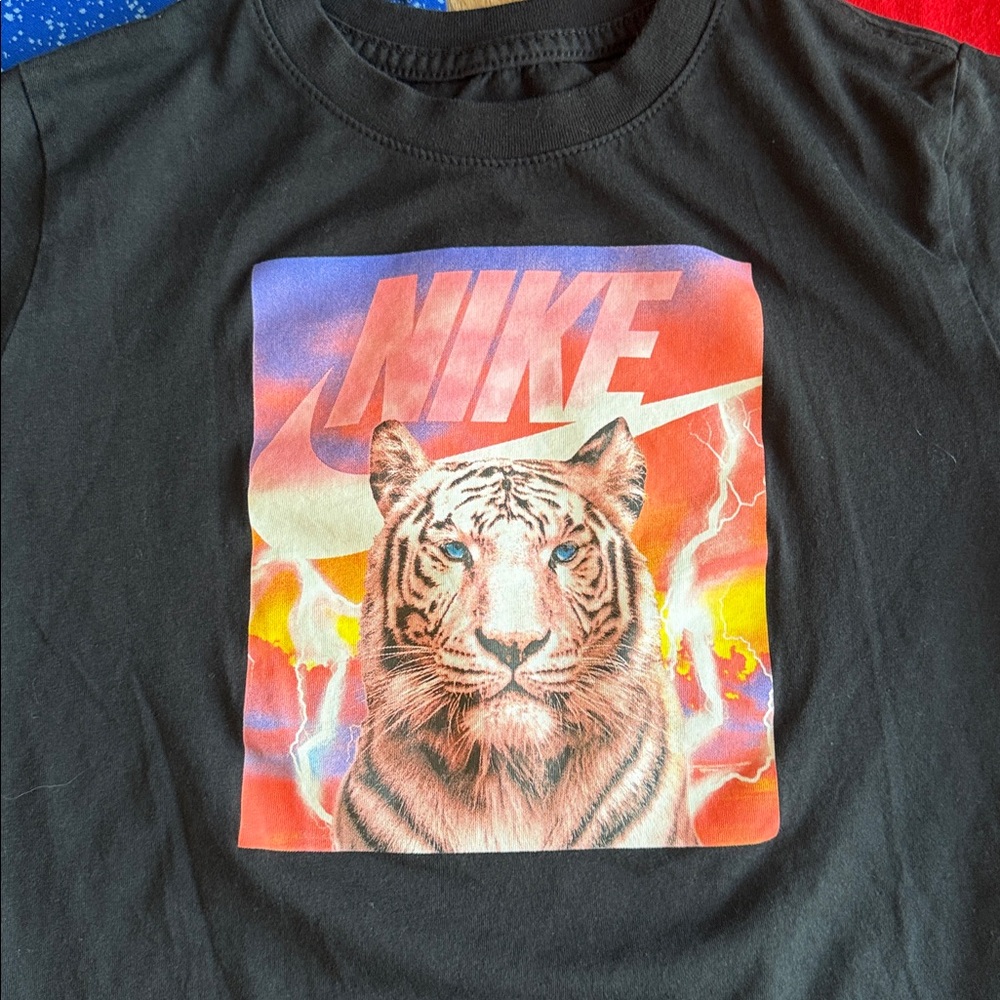 ((3 PIECE)) NIKE UNDER ARMOUR BOYS SHORT SLEEVE TEE BUNDLE BOYS SIZE XL - Picture 2 of 4